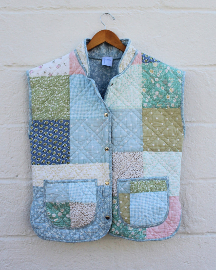 Lou Vest - Spring Blue - Juliette Design